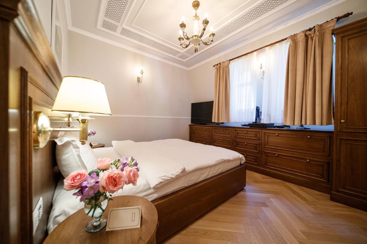 Templum Clava Hotel Bucarest Exterior foto